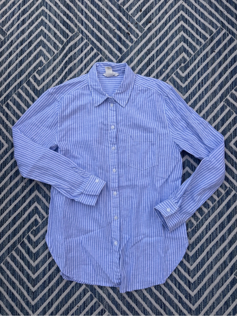 H&M Blue and White Striped Women's Button-Down Shirt
